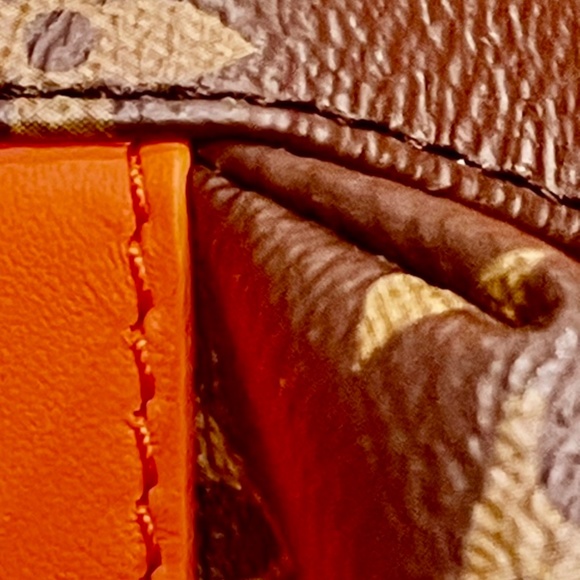 LOUIS VUITTON (Orange)Christopher Backpack MM-M46814 - Picture 5 of 16